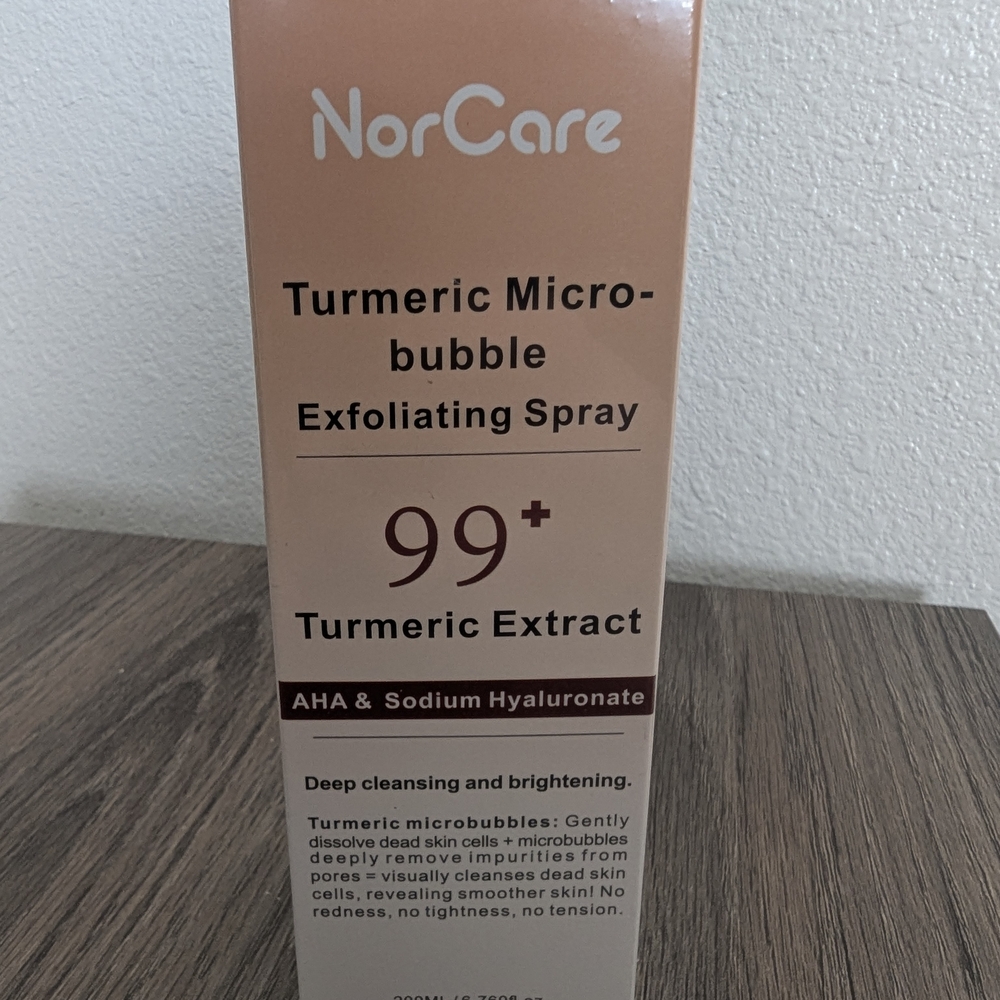 Turmeric Micro-bubble Exfoliating Spray - Brown